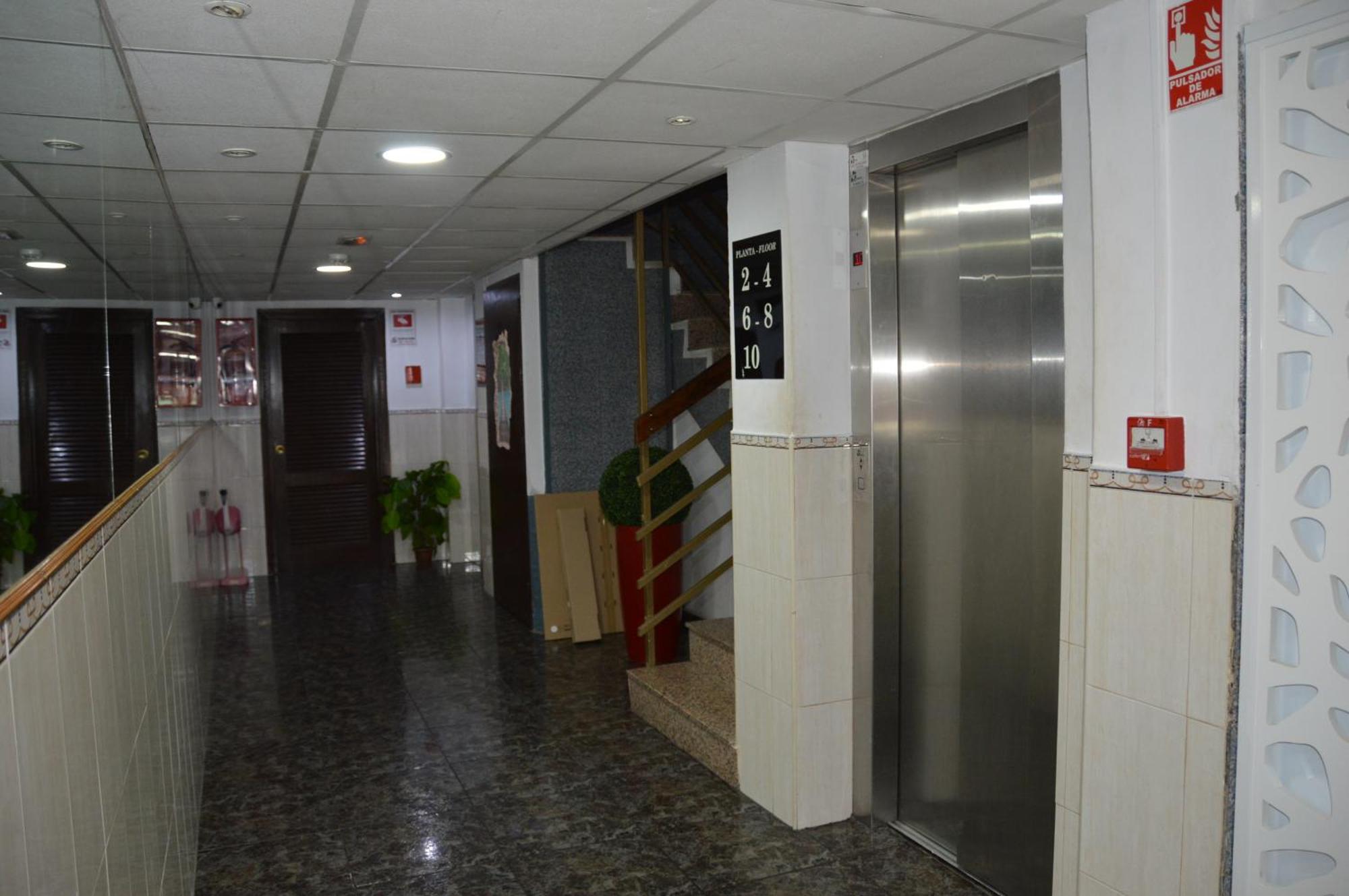 Apts Ara With Pool بينايدورم المظهر الخارجي الصورة
